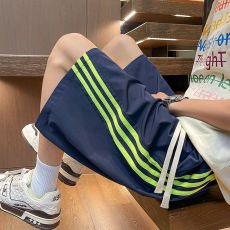 批发2025夏季新款潮流<b class='q'>大码</b>男士五分<b class='q'>裤</b>美式高街青少年运动短<b class='q'>裤</b>潮牌<b class='q'>裤</b>子