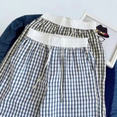 批发蓝色泡泡纱格子短裤男夏季薄款拼接<b class='q'>设计</b>感直筒裤子休闲阔腿五分裤