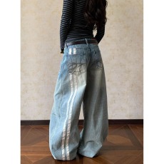 批发美式复古蓝<b class='q'>设计</b>感阔腿牛仔裤女春季潮牌高腰宽松显瘦直筒拖地裤