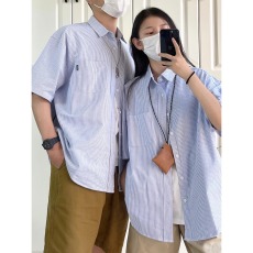 批发日系文艺蓝色条纹短袖<b class='q'>衬衫</b>男女款<b class='q'>情侣装</b>夏季宽松慵懒风<b class='q'>衬衣</b>外穿搭