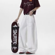 批发美式复古白色高腰弯刀<b class='q'>牛仔裤</b>男春秋高街设计感宽松<b class='q'>显瘦</b>垂感阔腿裤