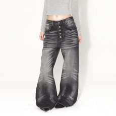 批发2026美式重工闪电猫须纹水洗灰<b class='q'>牛仔裤</b><b class='q'>微喇</b>男女cleanfit百搭长裤