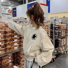 批发短款印花2025年新款休闲<b class='q'>宽松</b>时尚潮秋冬季外套百搭潮流