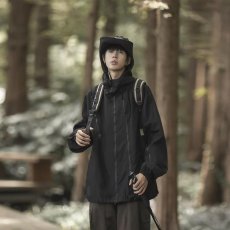 批发潮牌黑色冲锋夹克男士春秋2026新款宽松休闲男生户外<b class='q'>风衣</b>工装外套