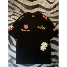 批发美式<b class='q'>潮牌</b>机车风勋章刺绣字母短袖<b class='q'>t</b><b class='q'>恤</b>男夏季潮流宽松半袖上衣