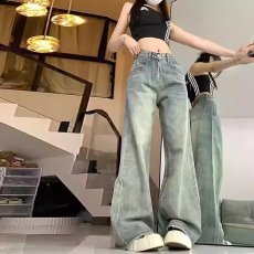 批发浅色微喇牛仔裤女春季2026新款烫钻高腰显瘦梨型身材遮跨喇叭裤子