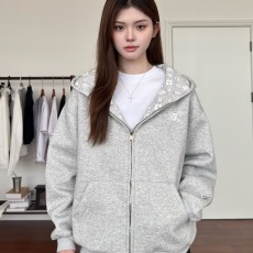 批发巨好看美式印花开衫连帽<b class='q'>卫衣</b><b class='q'>外套</b>女款2026春季情侣潮牌拉链上衣<b class='q'>男</b>