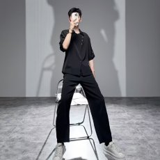 批发<b class='q'>衬衫</b><b class='q'>男</b>士夏季冰丝短袖垂感高级感宽松<b class='q'>休闲</b>黑色<b class='q'>衬衣</b><b class='q'>男</b>纯色抗皱寸衫