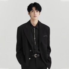 批发2026新款春秋季小众垫肩短款<b class='q'>小西装</b><b class='q'>外套</b>男士高级感休闲宽松西服男