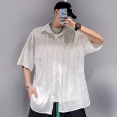 批发冰丝褶皱短袖衬衫<b class='q'>男</b>设计感小众夏季潮牌宽松大码衬衣情侣薄款外套