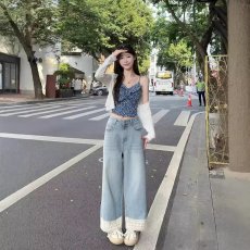 批发阔腿牛仔裤女秋季<b class='q'>韩版</b>宽松休闲蕾丝花边拼接高腰窄版直筒九分裤子
