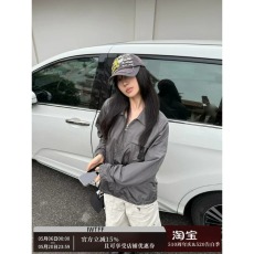 批发韩女<b class='q'>棒球</b>服行走的ins风穿搭松弛时髦短款<b class='q'>棒球</b>服