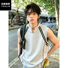 批发浅灰色条纹V领背心<b class='q'>男</b>夏季设计感拼接无袖<b class='q'>T</b><b class='q'>恤</b>美式痞帅宽松<b class='q'>运动</b>汗衫