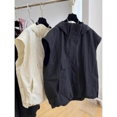 批发美式<b class='q'>街头</b>户外机能风拉链背心外套男2026春夏潮牌个性皱感工装马甲