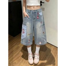 批发新款美式复古苹果小狗刺绣牛仔裤女新季格纹大口袋工装七分裤