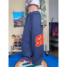 批发美式字母潮牌刺绣弯刀裤男女宽松印花<b class='q'>设计</b>感百搭运动阔腿裤