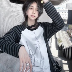 批发2026美式时尚长袖t恤男士新款宽松打底衫ins春秋季套头上衣潮牌
