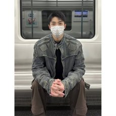 批发美式复古设计感浮雕机车盔甲牛仔<b class='q'>外套</b><b class='q'>男</b>秋季宽松百搭痞帅立领<b class='q'>夹克</b>