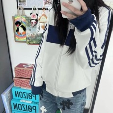 批发美式国潮牌三条杠运动立领卫衣少女早秋季设计感小众开衫夹克外套