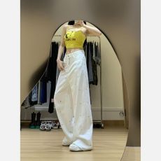 批发小花刺绣<b class='q'>白色</b>窄版直筒<b class='q'>牛仔裤</b>女2026年秋季新款高腰显瘦小个子阔腿