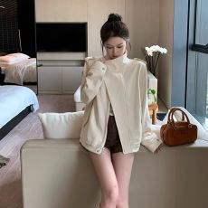 批发白巧恋人麂皮绒外套女早秋季米白色设计感机车风宽松<b class='q'>皮衣</b>夹克上衣