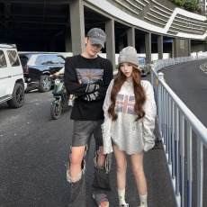 批发美式欧美街头风设计感旗帜印花长袖<b class='q'>T</b><b class='q'>恤</b>男女同款宽松休闲气质上衣