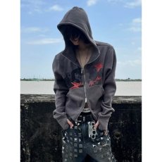 批发街头视觉系人像<b class='q'>印花</b>铆钉连帽卫衣秋季新款休闲复古百搭拉链帽衫